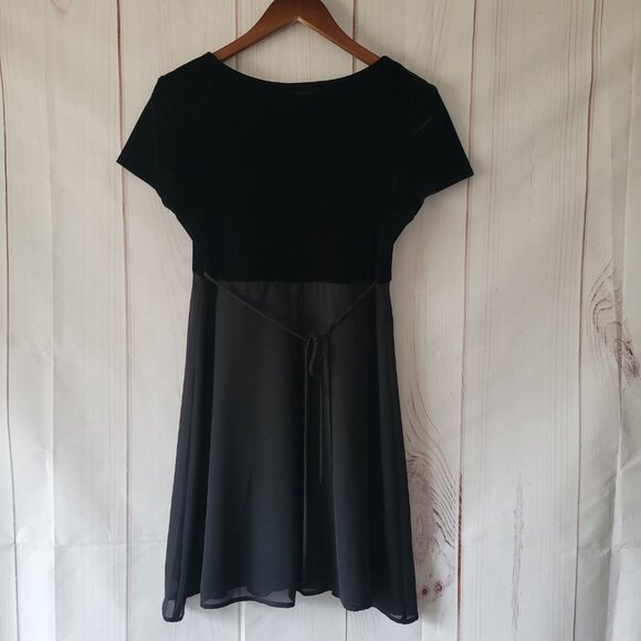 Maurices Little Black Dress Baby Doll Midi Dress, Women’s Sz 10, Velvet, Flowy - Picture 3 of 8